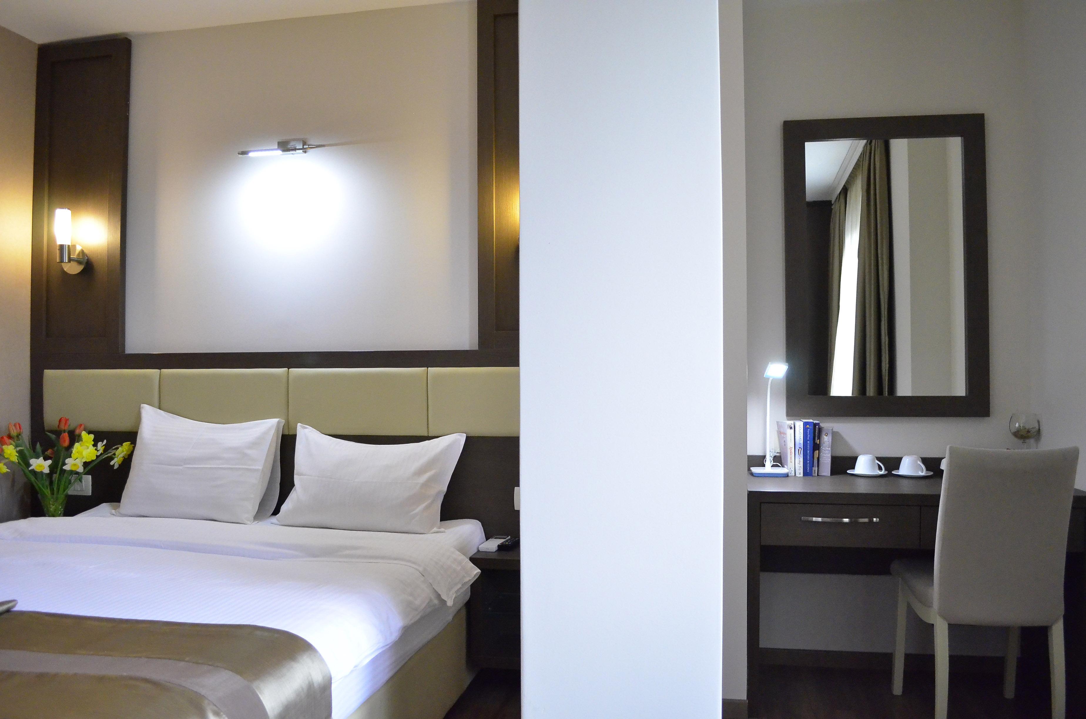 Hotel Vlaho Скопье Экстерьер фото