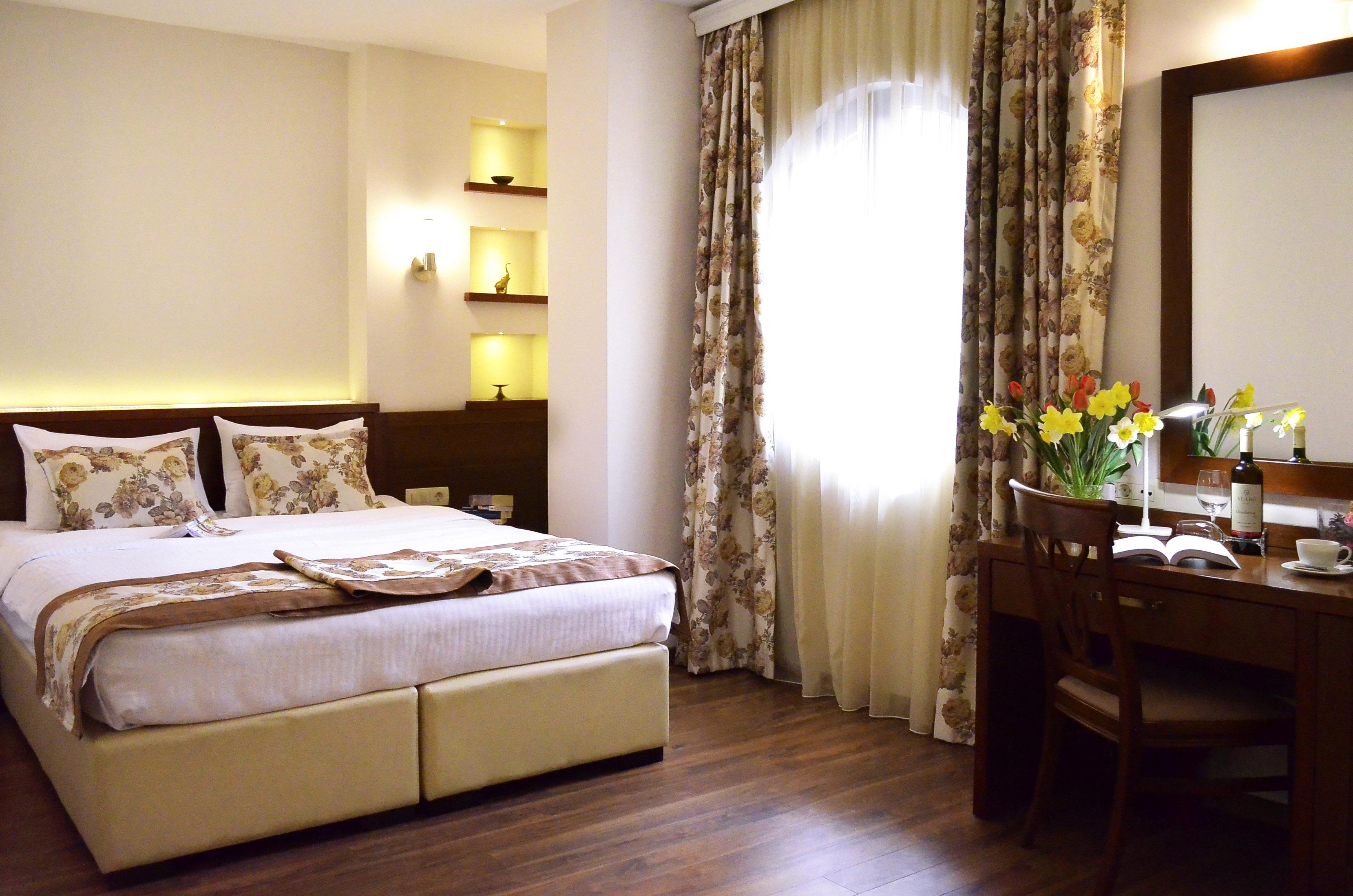 Hotel Vlaho Скопье Экстерьер фото