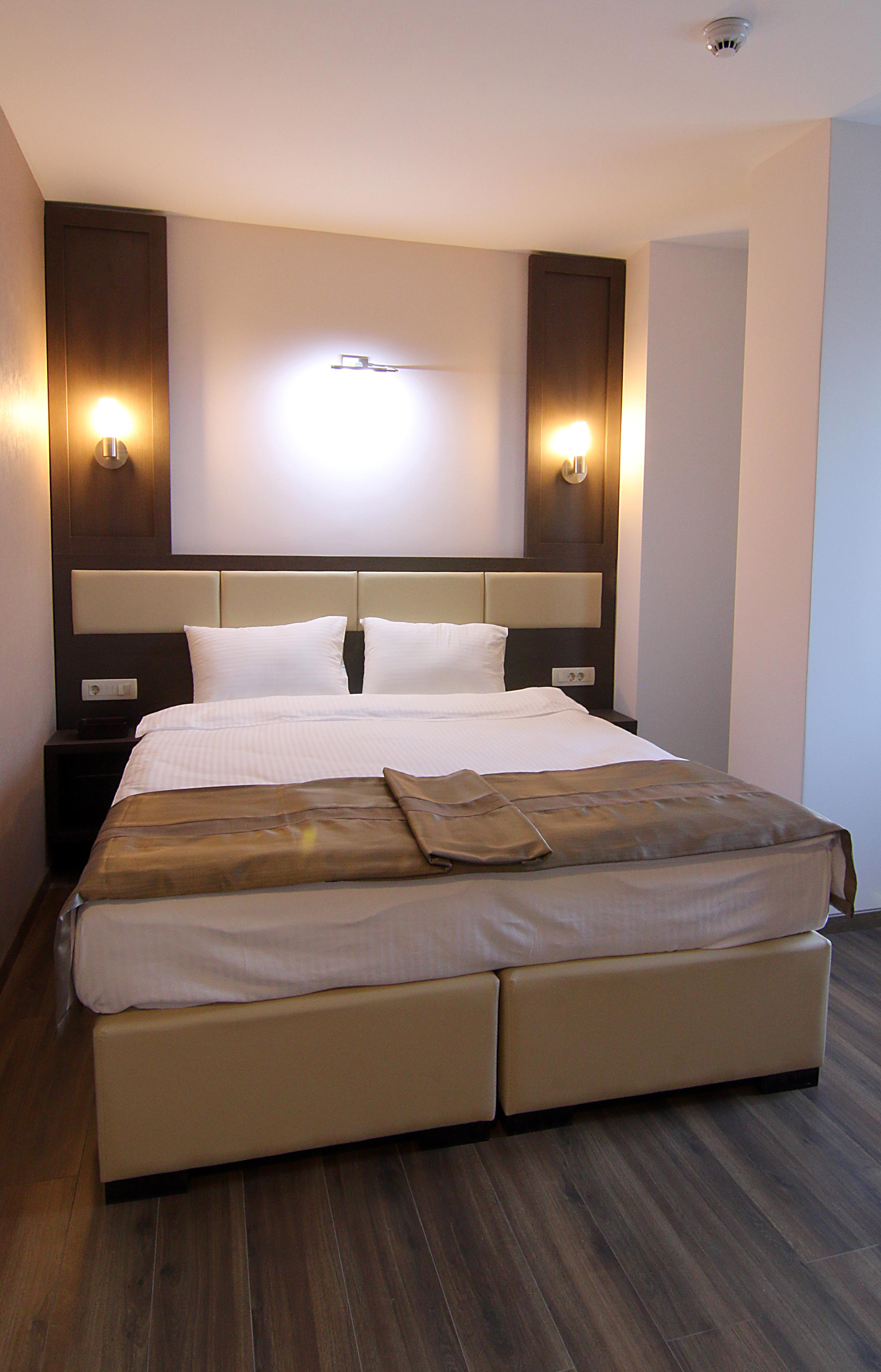 Hotel Vlaho Скопье Экстерьер фото