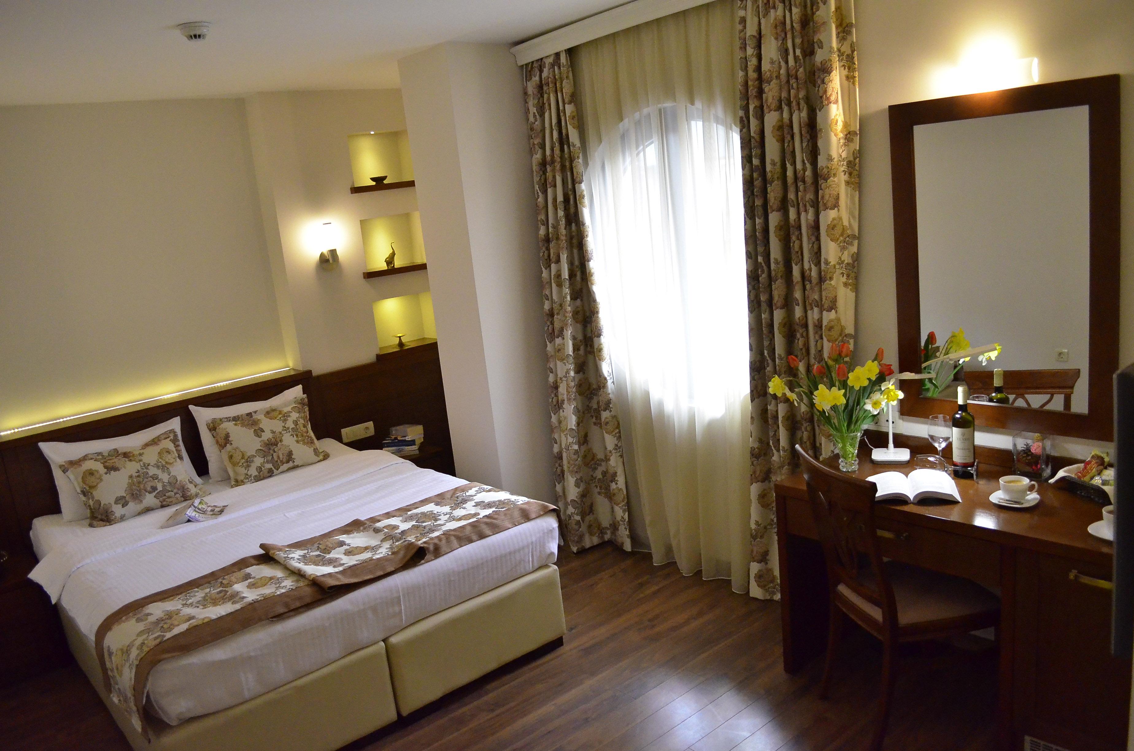 Hotel Vlaho Скопье Экстерьер фото