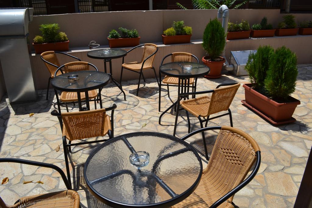 Hotel Vlaho Скопье Экстерьер фото