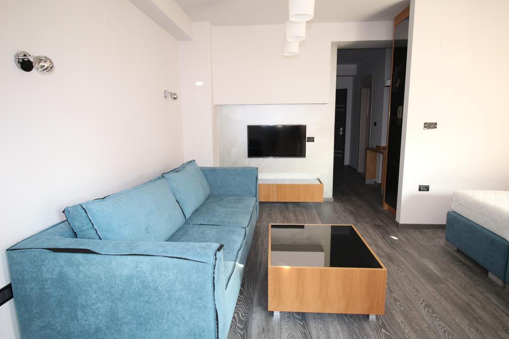 Hotel Vlaho Скопье Экстерьер фото