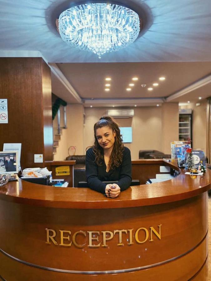 Hotel Vlaho Скопье Экстерьер фото