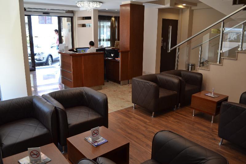 Hotel Vlaho Скопье Экстерьер фото