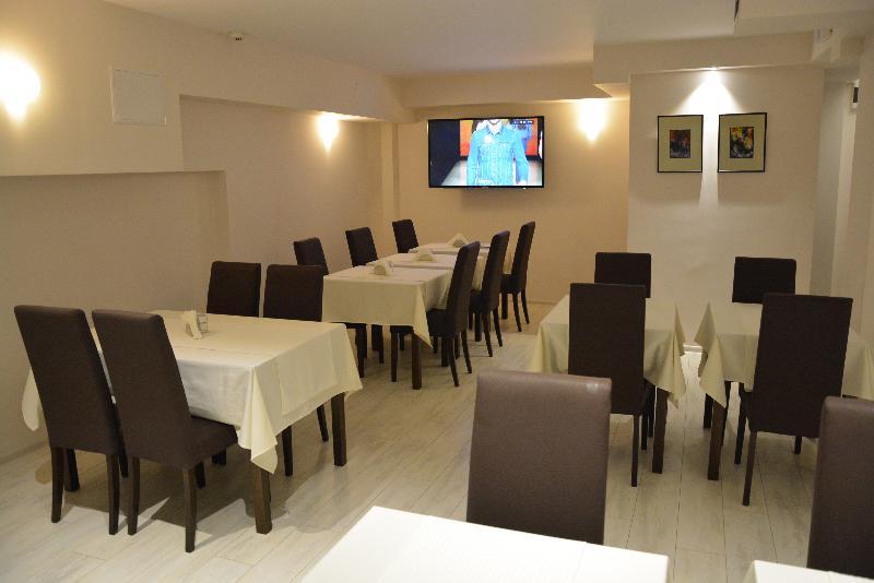 Hotel Vlaho Скопье Экстерьер фото